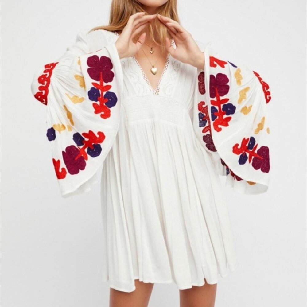 Free People So In Love Embroidered Bell Sleeve Floral Tunic Dress White Top